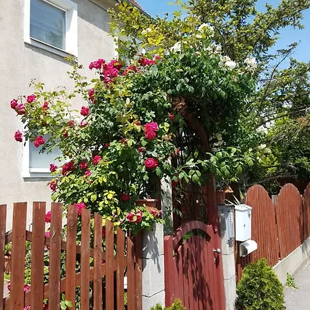 Apartamento Bei Wien -1 *